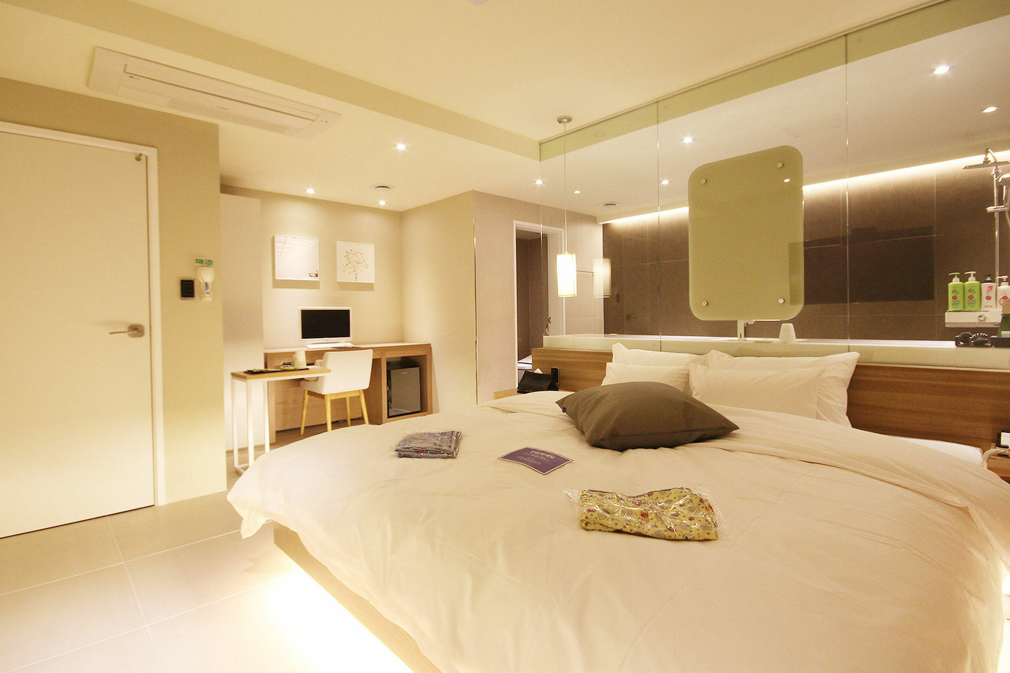 Hotel Yaja Sasang Terminal Busan Exteriör bild